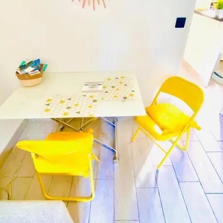 Au Son Des Cigales Apartment *